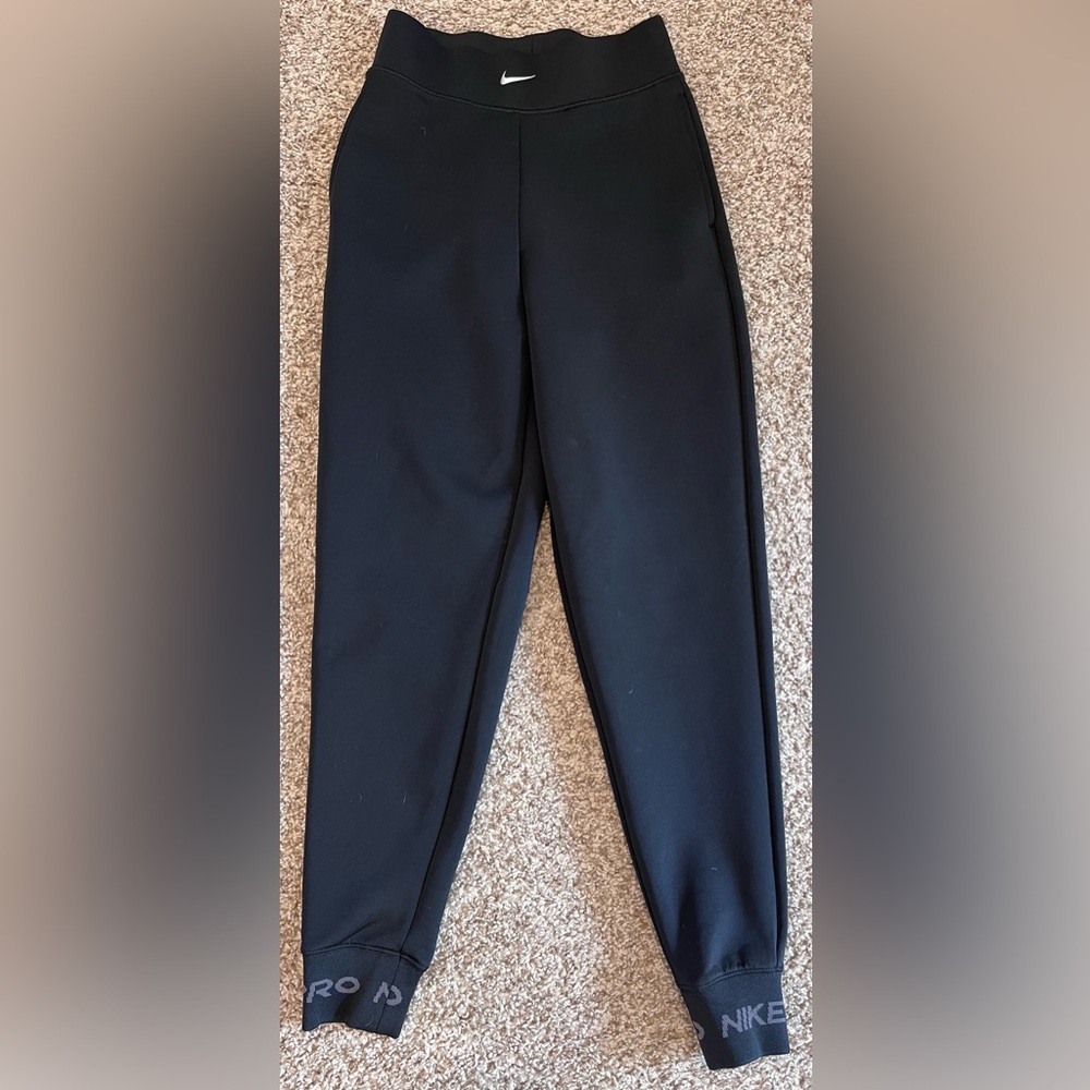 Nike Pro Joggers Black size XS. 1239